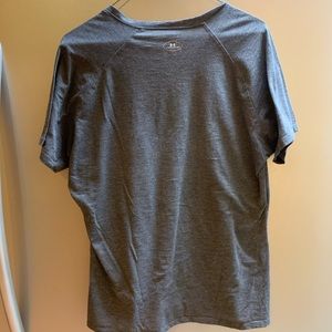 Under Armor t-shirt